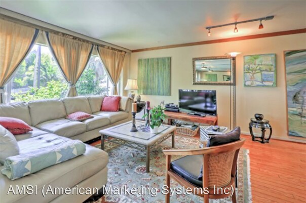 Building Photo - 2 br, 2 bath House - 1060 Dolores Street