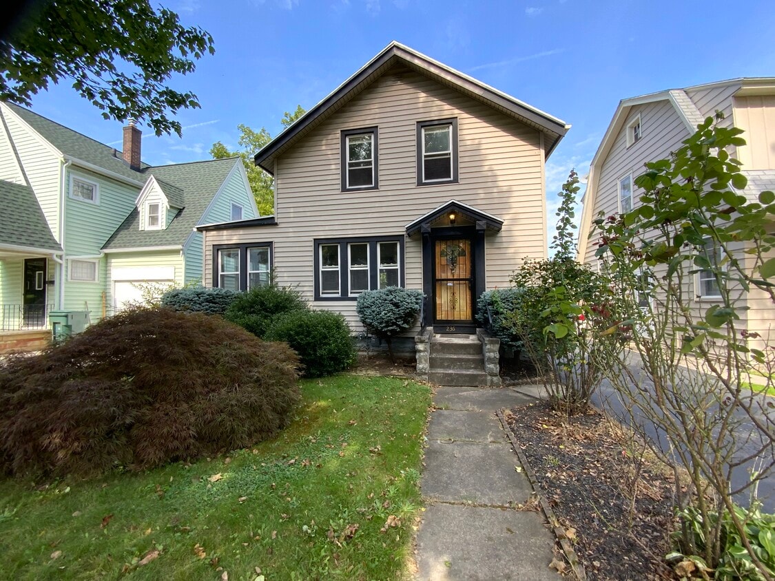 Primary Photo - 236 Terrace Park