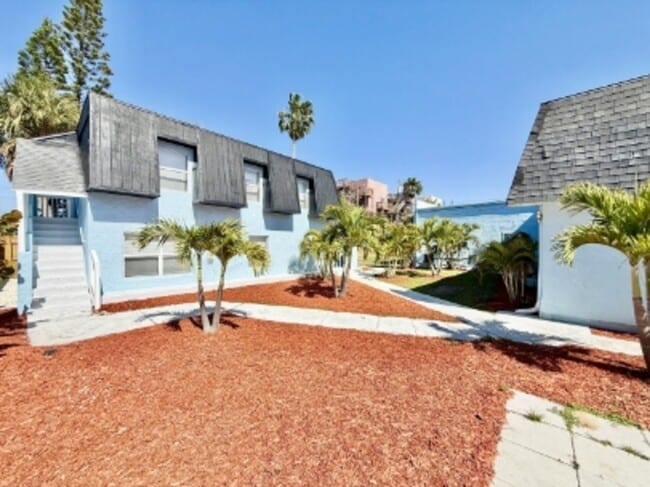 Building Photo - 14125 Palm St