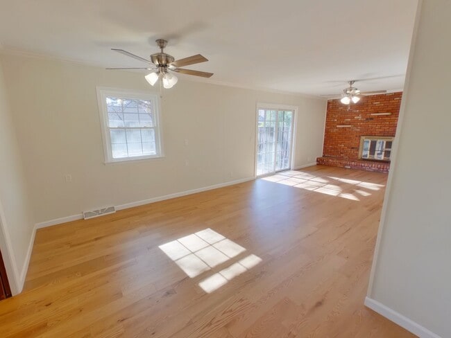 Building Photo - 7329 E Norfolk Dr