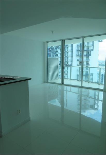 Building Photo - 300 S Biscayne Blvd