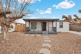 Building Photo - 1219 Cunningham Dr