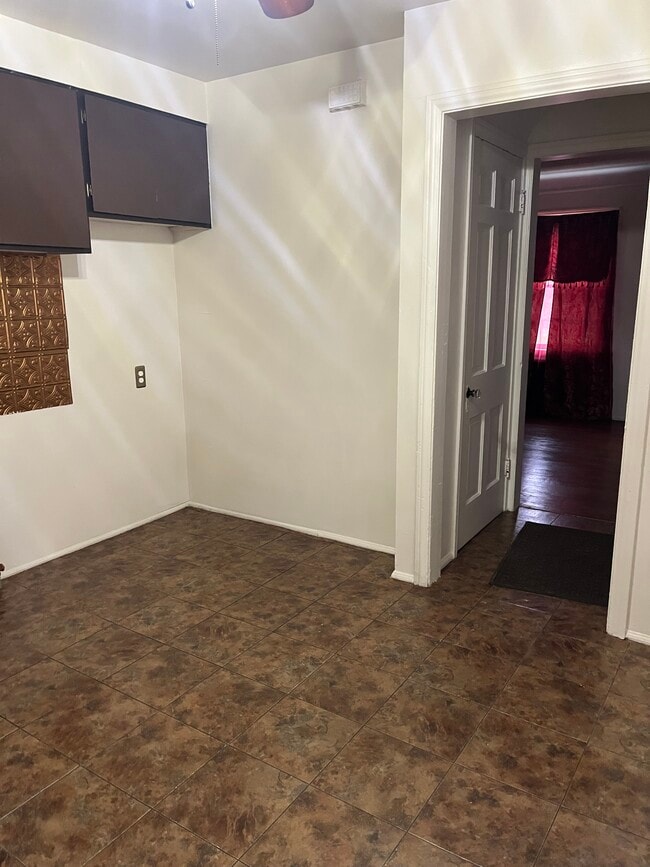 Foto del edificio - 1506 Chandler Ave