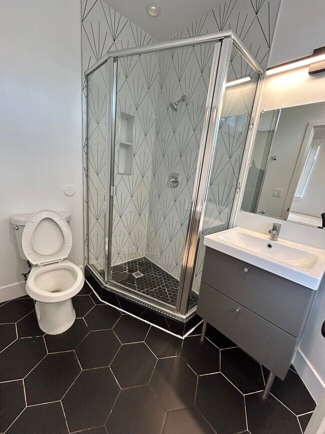 Foto del edificio - 1334 W 22nd St