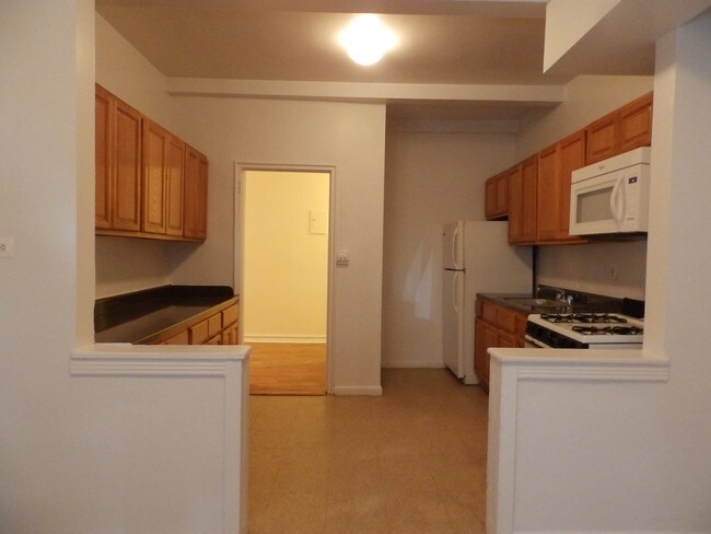 Building Photo - 1434 Ocean Pky