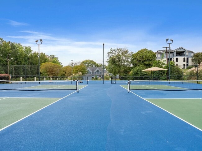 Building Photo - 501 Pelham Dr