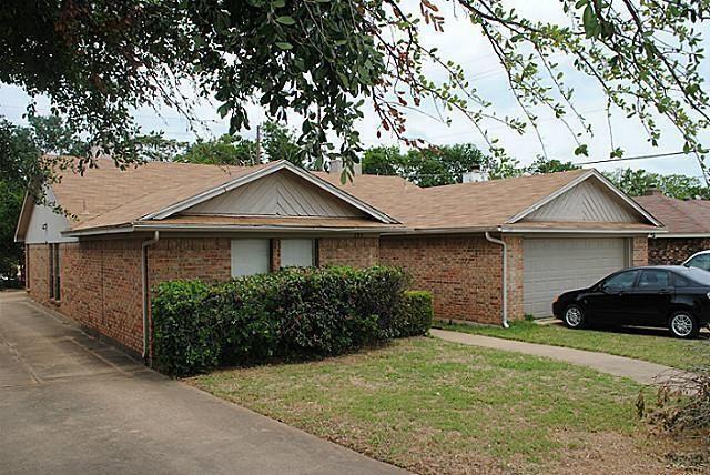 Primary Photo - 135 Wildwood Dr