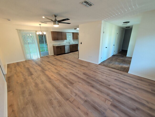 Foto del edificio - 9205 N Fawn Way