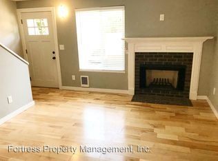 Foto del edificio - 8647-8647 SE Woodstock Blvd