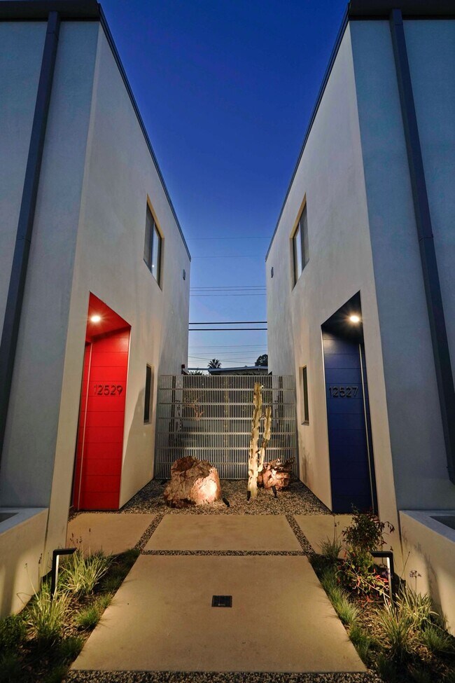 Foto del edificio - 12527 Wagner St