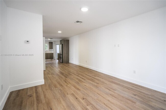 Foto del edificio - 1850 S Treasure Dr