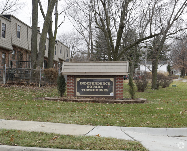 Building Photo - Independence Square Townhouses