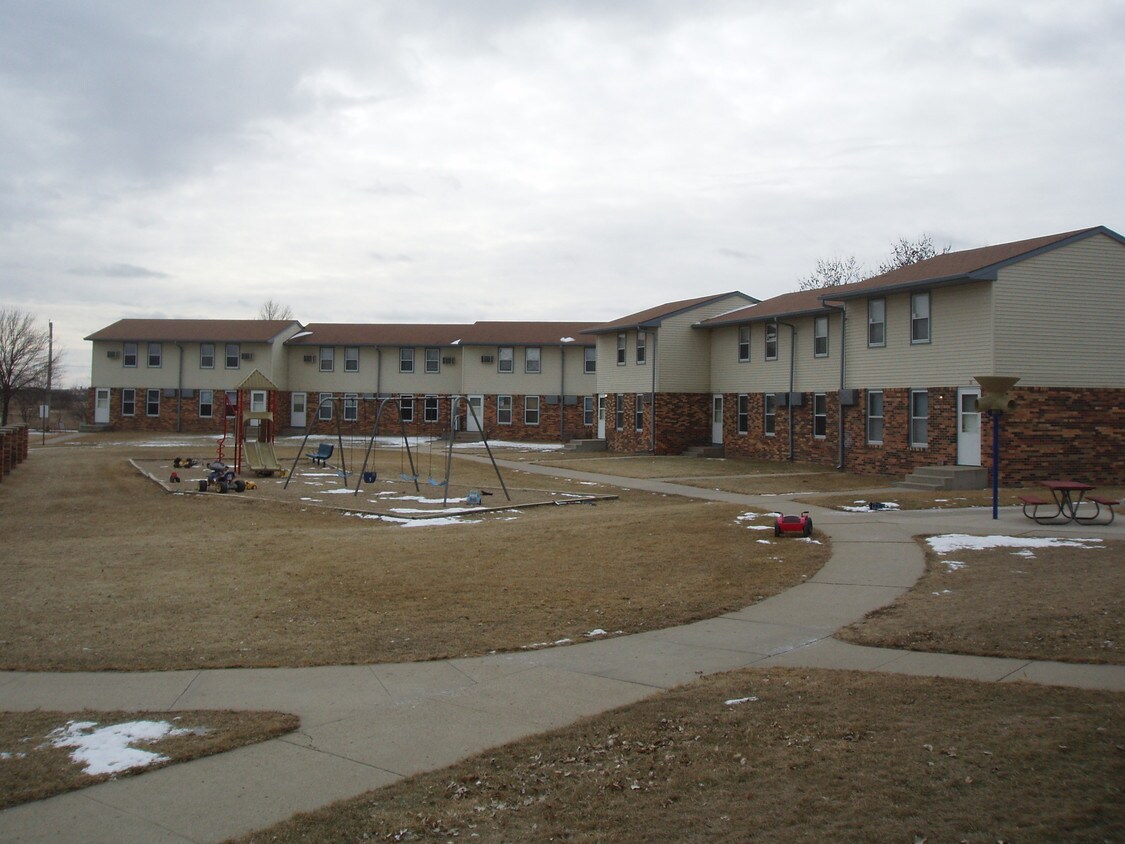 Primary Photo - Arthur Court