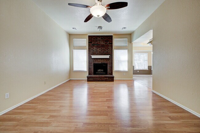 Foto del edificio - 2904 Canyon Oaks Ct