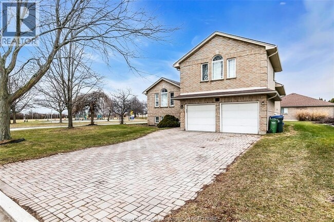 Building Photo - 534 Rodfam Dr