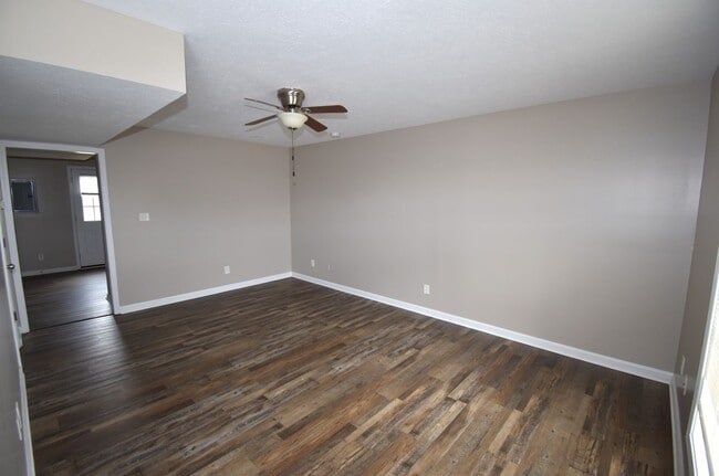 Building Photo - 362 Peabody Dr
