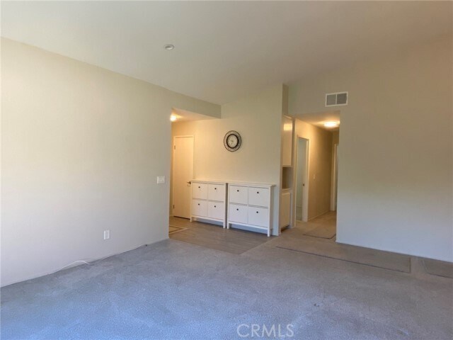 Building Photo - 645 Bonnie Claire Dr
