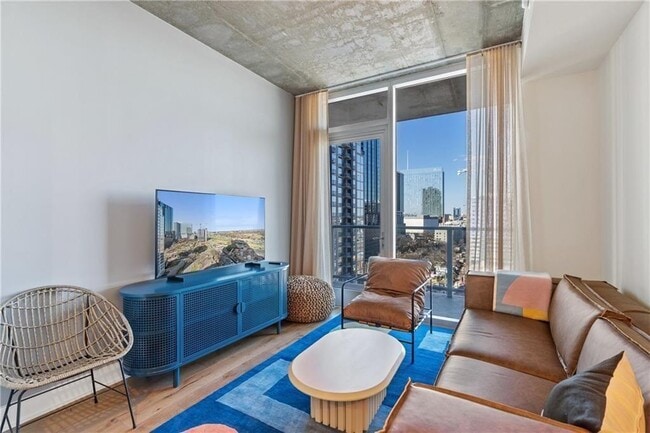 Building Photo - 48 East Ave