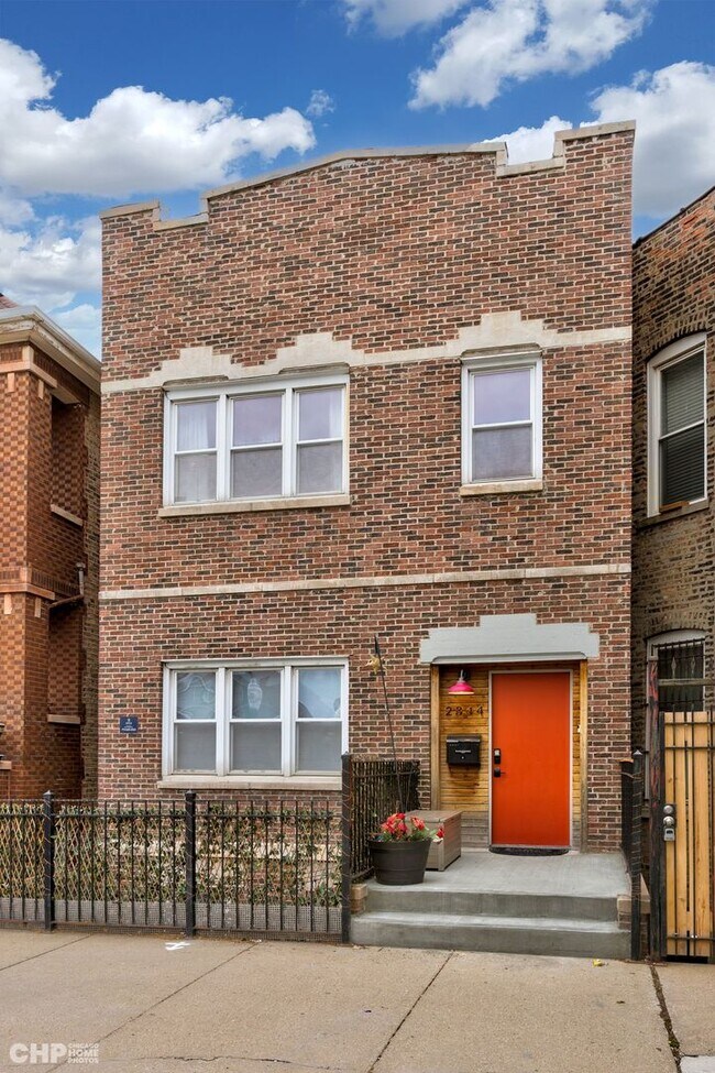 Foto del edificio - 2344 S Leavitt St