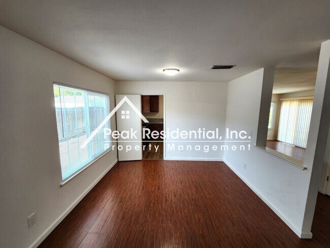 Foto del edificio - 4 br, 2.5 bath House - 7364 Windbridge Dr