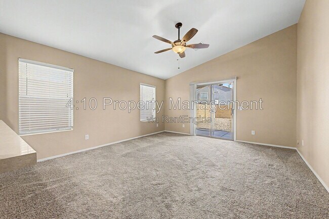 Foto del edificio - 2197 W Central Ave