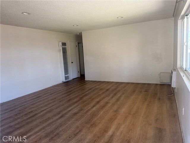 Foto del edificio - 11246 Benton St