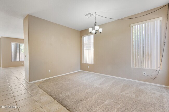 Foto del edificio - 3458 E Park Ave