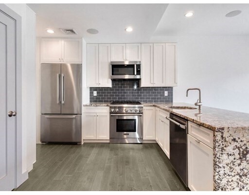 Building Photo - 309 E St