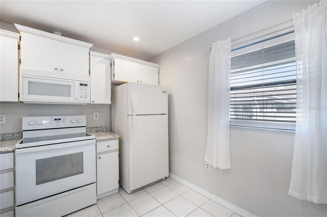 Foto del edificio - 2650 Countryside Blvd