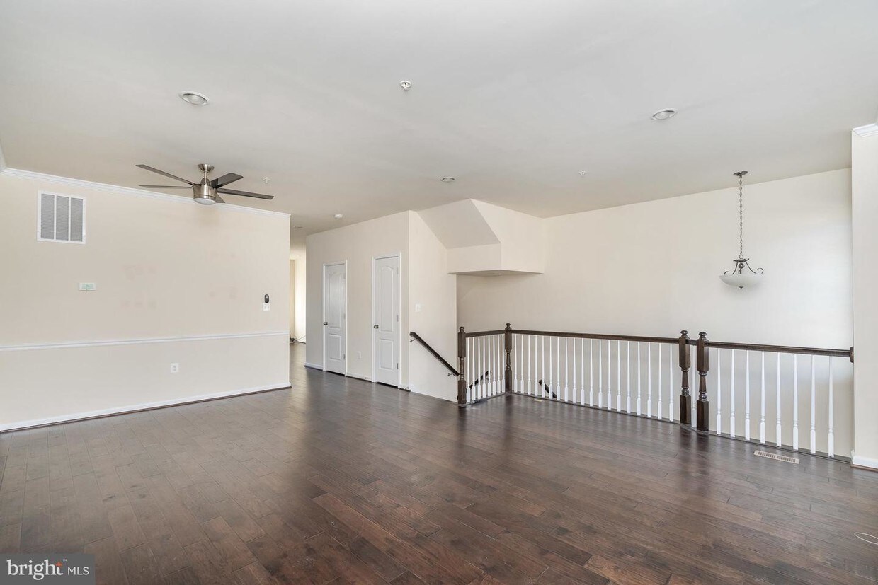 Primary Photo - 1611 Taylor Terrace