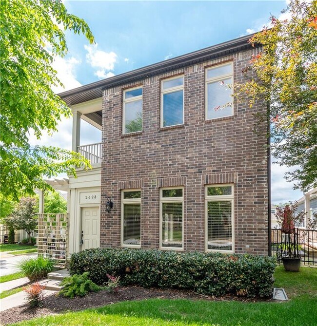 Foto del edificio - 2623 E Frontier Elm Dr