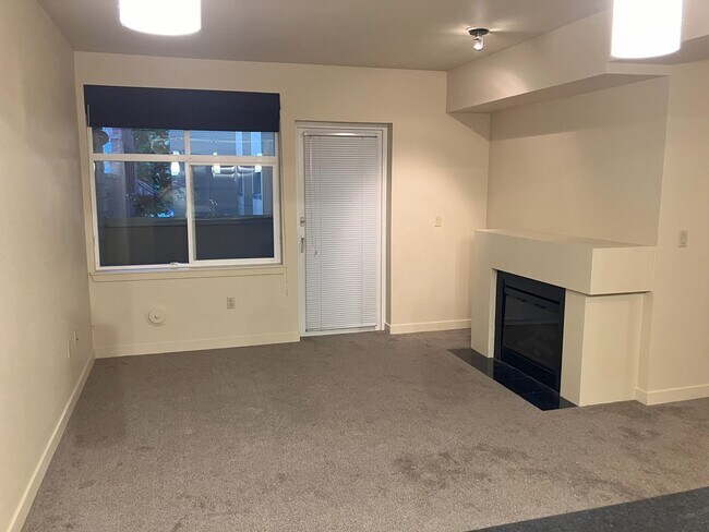 Foto del edificio - 5450 Leary Ave NW