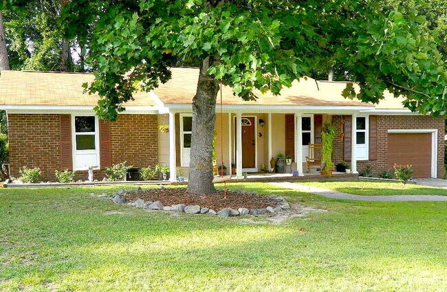 Foto del edificio - 4443 Shadowood Dr