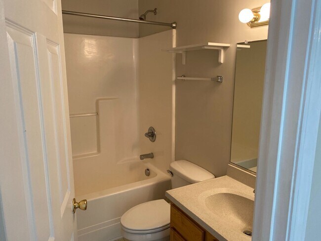 Building Photo - 239-2 Lexington Ave – Available August 2026