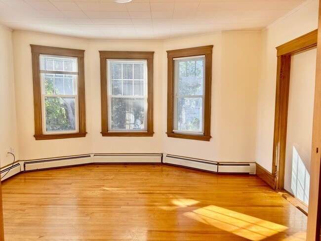 Building Photo - 37 Woodmont Ave