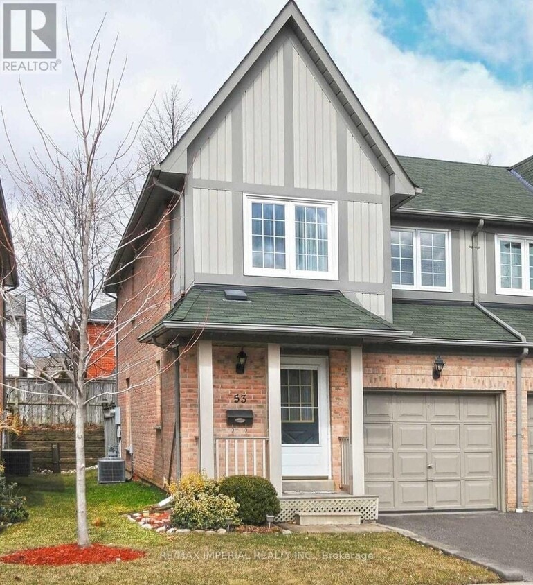 Primary Photo - 2955 Thomas St