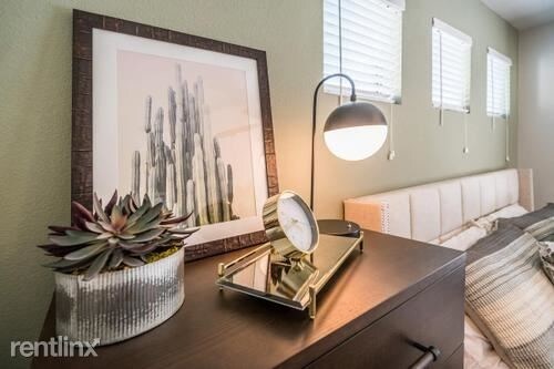 Building Photo - 1 br, 1 bath  - 25959 Westheimer Pkwy