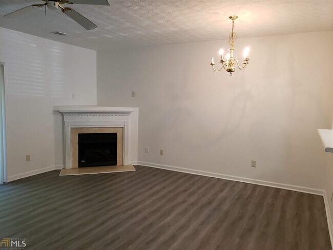 Foto del edificio - 3836 Austin Park Ln