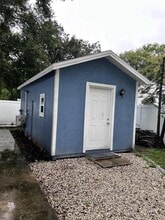 Building Photo - 1204 E Lambright St