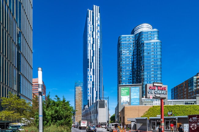 Building Photo - The Toren