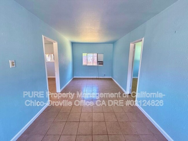 Foto del edificio - 25143 Molinos Ave