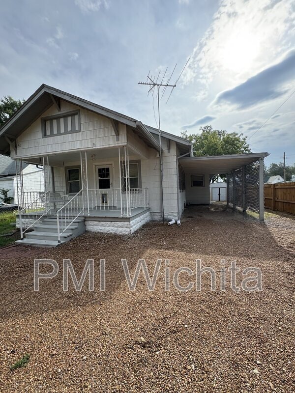 Building Photo - 1556 S Palisade St