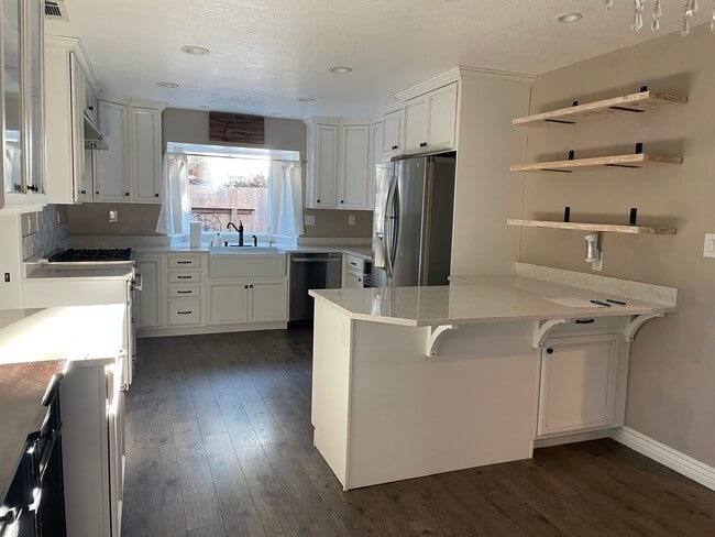 Foto del edificio - 2971 Bonnie Ln