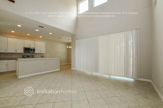 Foto del edificio - 12837 Cloverdale Ln