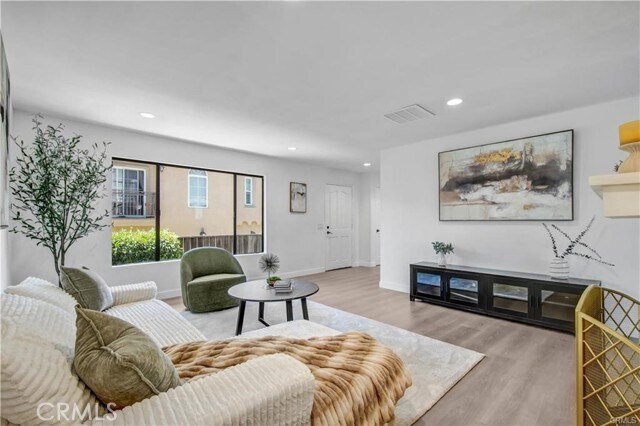 Foto del edificio - 226 N Chandler Ave