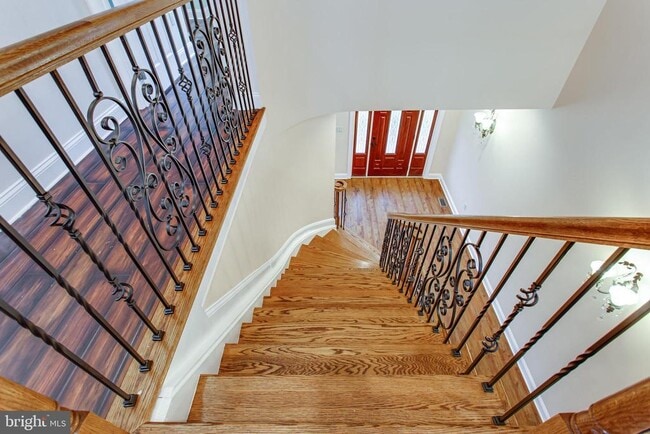 Building Photo - 43840 Bardmore Way