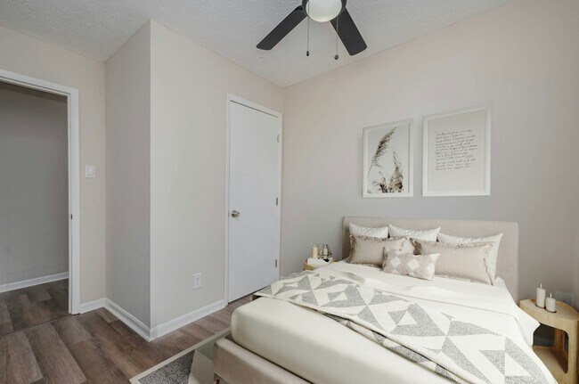 Foto del edificio - 3030 Cleinview Ave