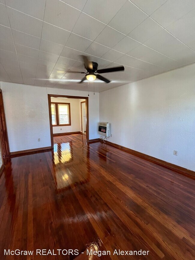 Building Photo - 2 br, 1 bath House - 831 N Highland
