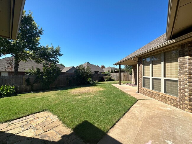 Building Photo - Beautiful brick home