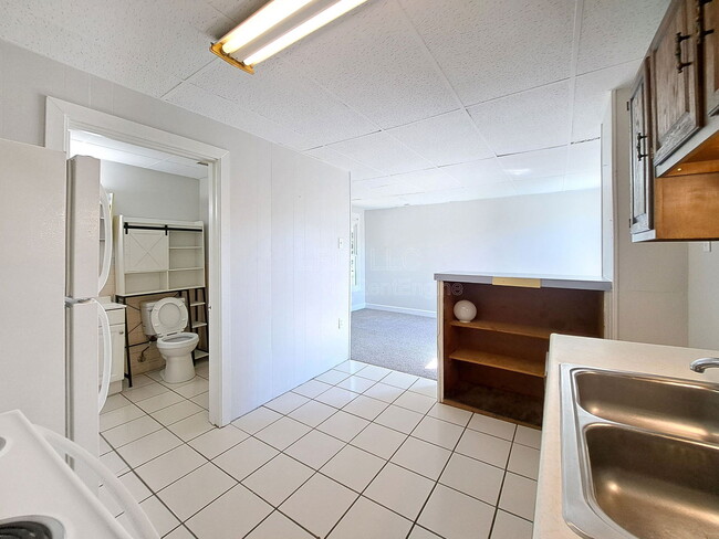 Building Photo - 2713 Rodman St